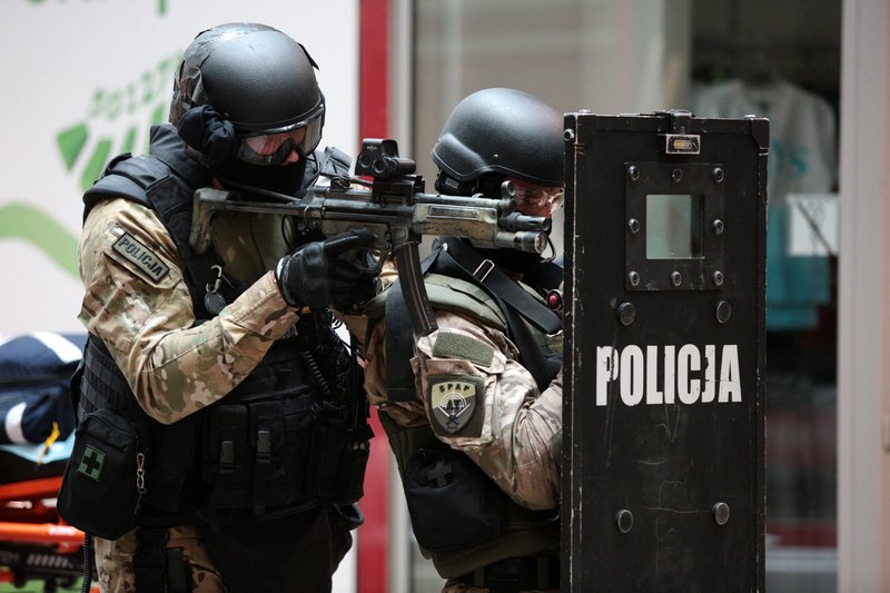 Do szkolenia antyterrorystycznego doszło w jednej ze szkół w woj. łódzkim.