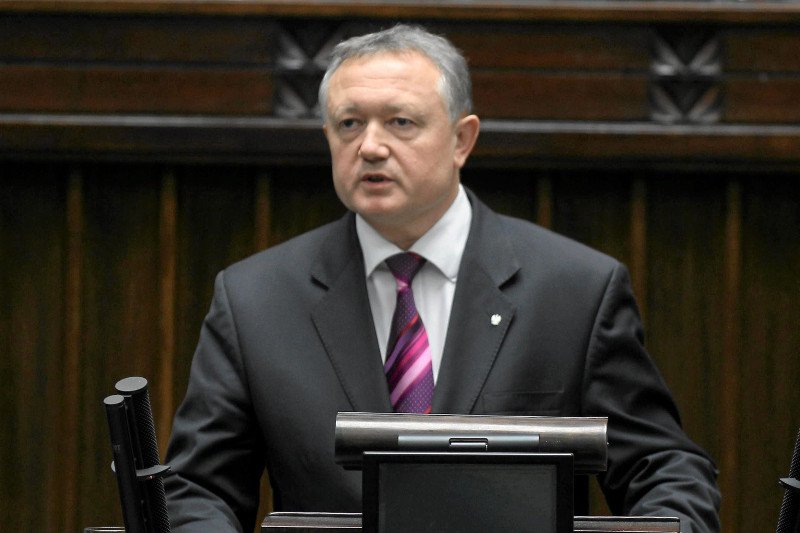 To była ostra wymiana zdań na lotnisku.