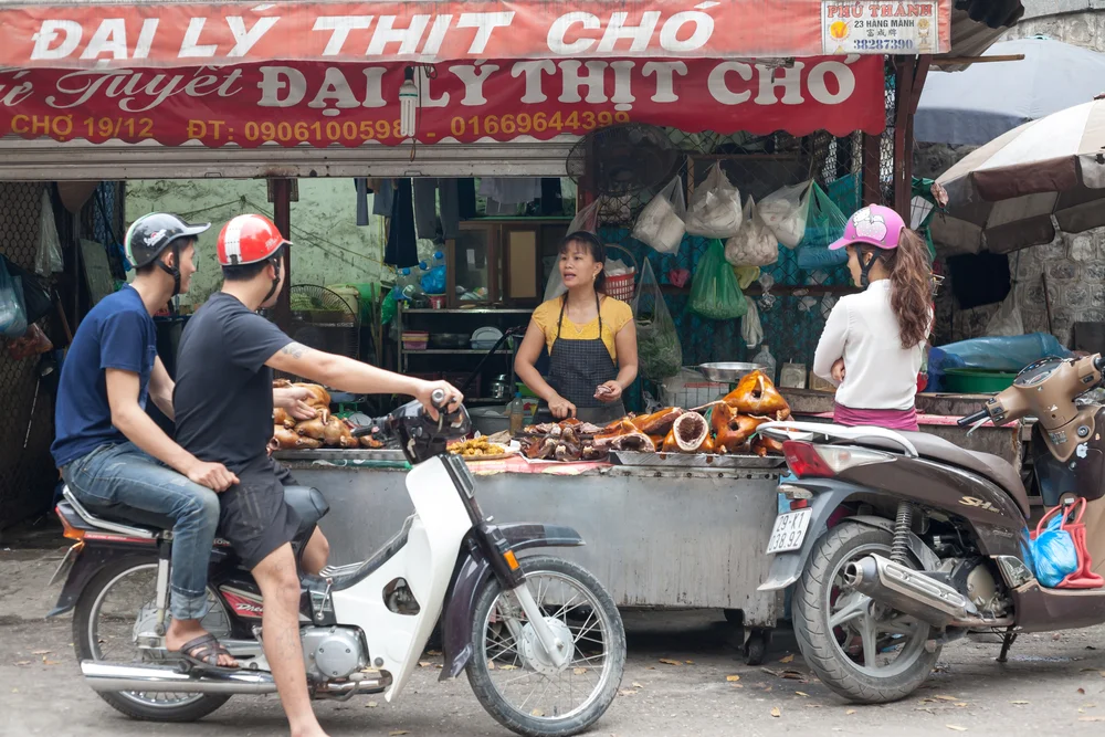 [url=http://shutr.bz/1nZzIJ5] Wietnamczycy na skuterach w Hanoi [/url]