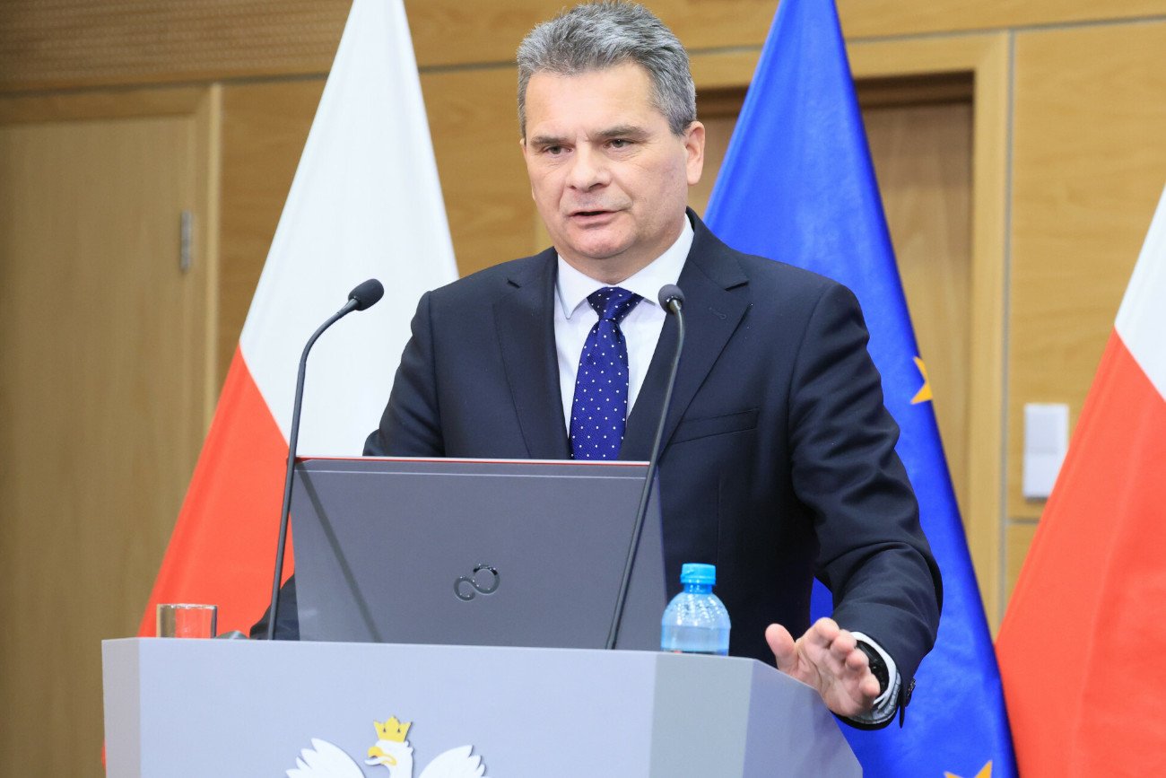 Nie tylko "dwie wieże Kaczyńskiego". Prokuratura bierze pod lupę śledztwa za czasów PiS Prokuratura Krakowa bierze pod lupę śledztwa PiS. Pokazali obszerny raport