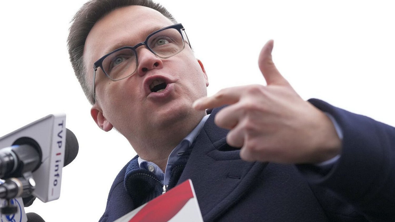 Marszałek Hołownia chce badać posłów alkomatem Marszałek Hołownia chce badać posłów alkomatem