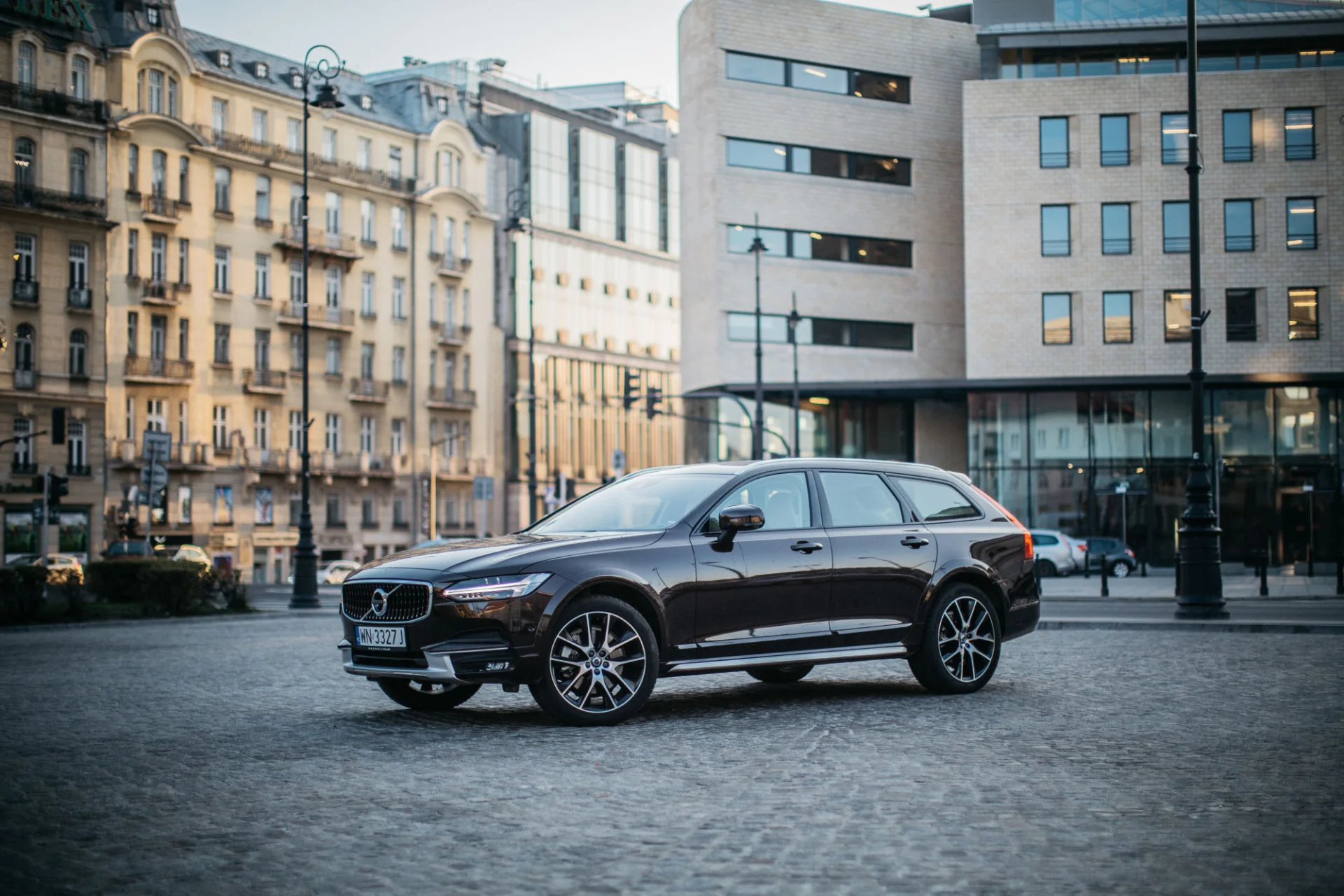 Volvo V90 Cross Country to kolejny model Volvo stworzony w zupełnie nowej stylistyce.