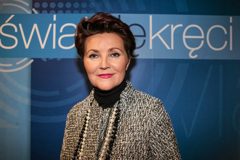 Jolanta Kwaśniewska, była Pierwsza Dama ponownie apeluje o wynagrodzenie dla żon prezydenta. - To ciężka praca, 24 godziny na dobę - przyznaje.