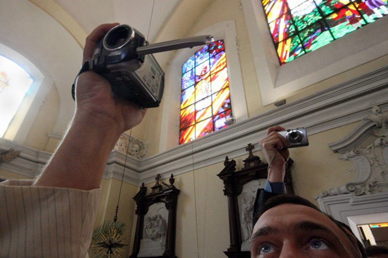 Kilka lat temu hitem było posiadanie własnej kamery i nagrywanie Pierwszej Komunii Świętej. Teraz już to nie wystarczy.