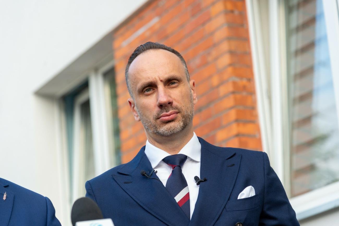 Janusz Kowalski chce zabronić feminatywów