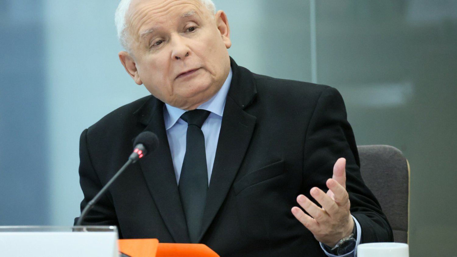 Sondaż Opinia24. PiS dogania KO, na 3. miejscu Konfederacja