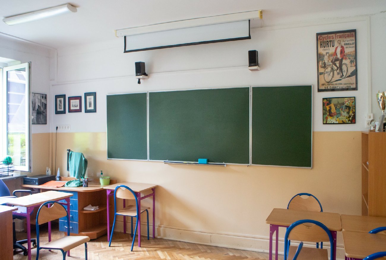 Pierwszy skutek Polskiego Ładu. Część nauczycieli dostała niższe pensje