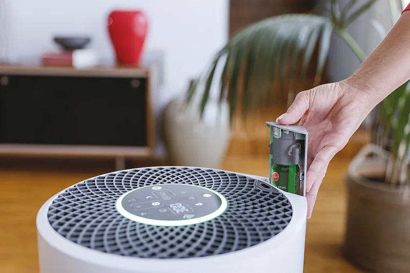 Oczyszczacz Hoover 4w1 H-PURIFIER 700 posiada rozbudowany 3-warstwowy system filtracji, który uwalnia powietrze od cząstek smogu, bakterii, wirusów i alergenów