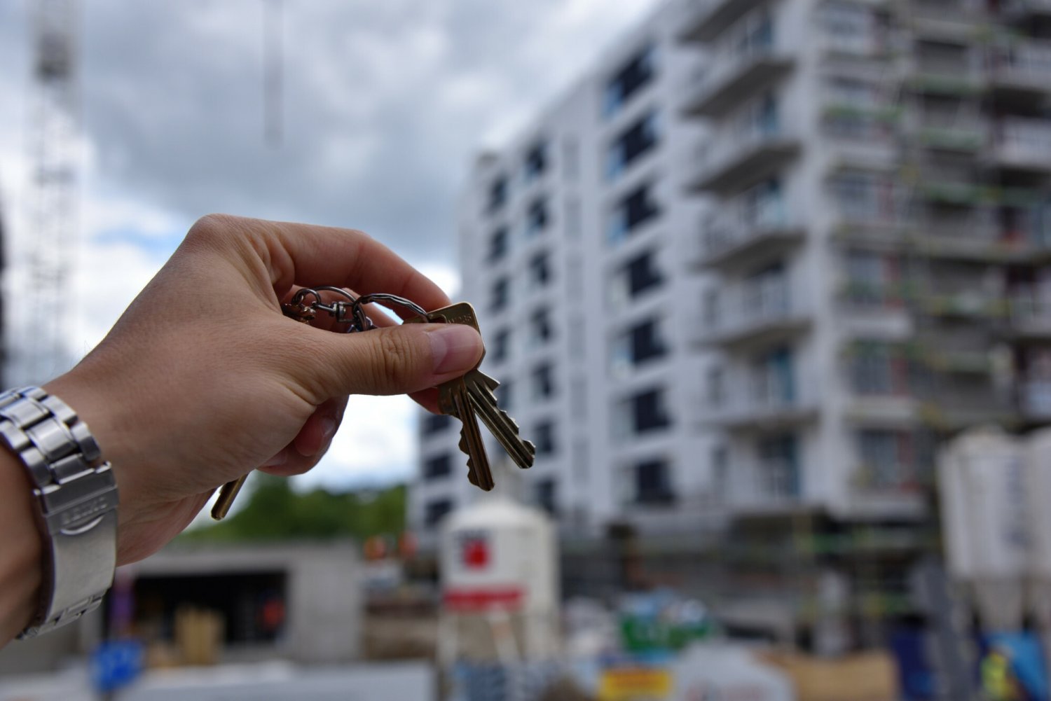 Ceny mieszkań spadają, ale wcale nie jest łatwiej kupić własne M Ceny mieszkań spadają, ale wcale nie jest łatwiej kupić własne M