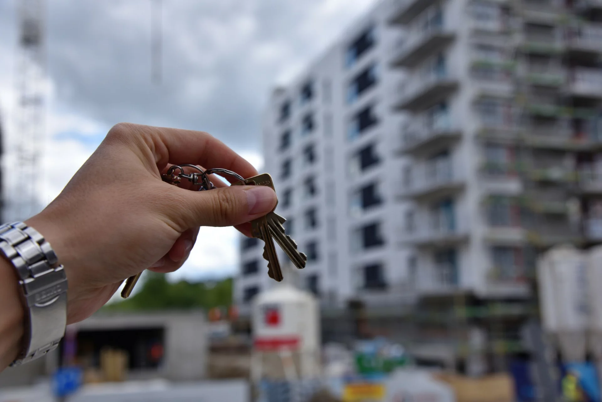 Ceny mieszkań spadają, ale wcale nie jest łatwiej kupić własne M Ceny mieszkań spadają, ale wcale nie jest łatwiej kupić własne M