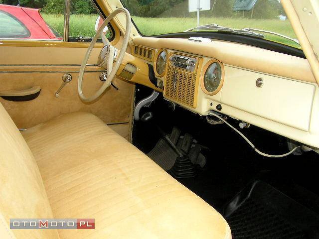 Warszawa 204, Sedan / Limuzyna