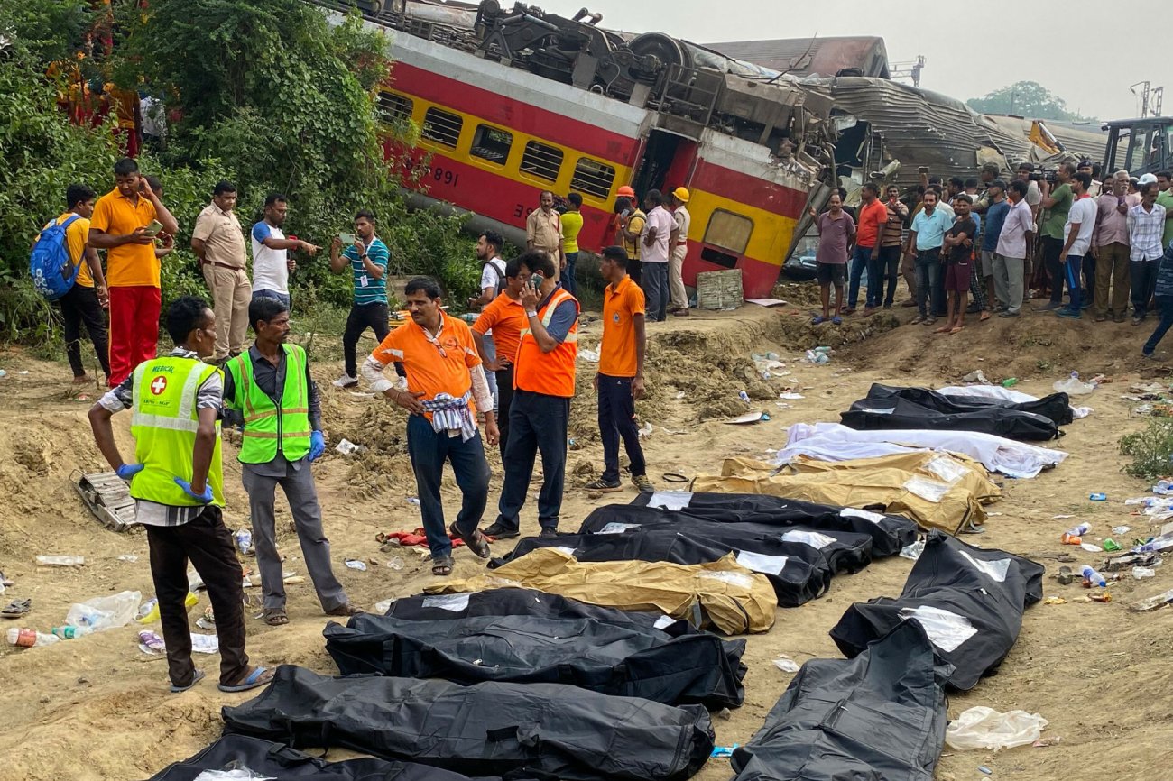 Wypadek w Indiach zakwalifikowany jako katastrofa kolejowa. Są ofiary.