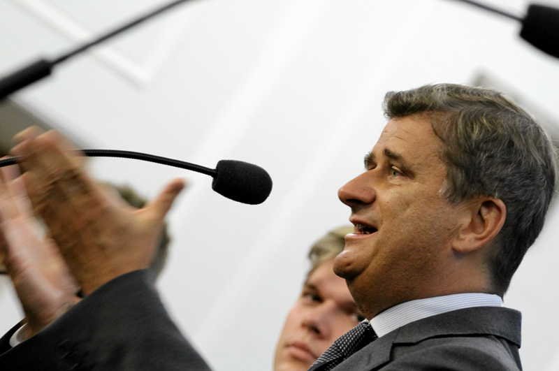 Janusz Palikot przekonuje, że szansą dla polskiej gospodarki jest przemysł ciężki.