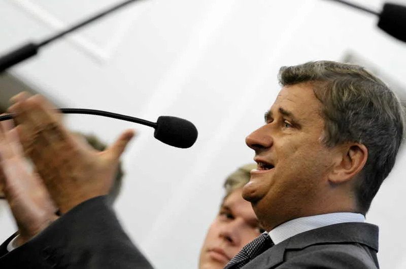 Janusz Palikot przekonuje, że szansą dla polskiej gospodarki jest przemysł ciężki.