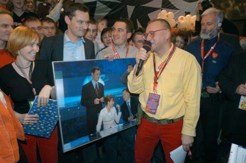 W przeszłości Krzysztof Ziemiec aktywnie włączał się w WOŚP.