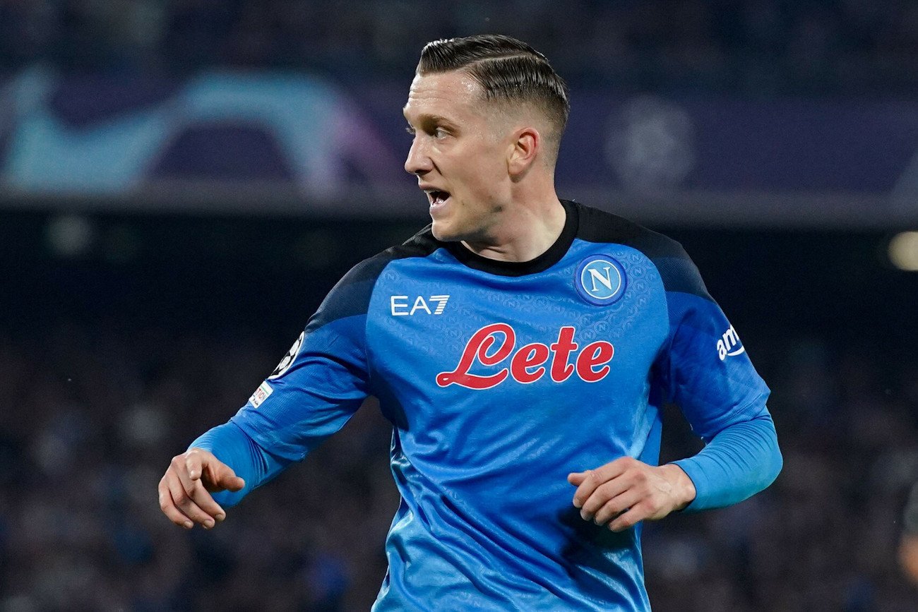 Piotr Zieliński miał zostać okradziony w Neapolu.