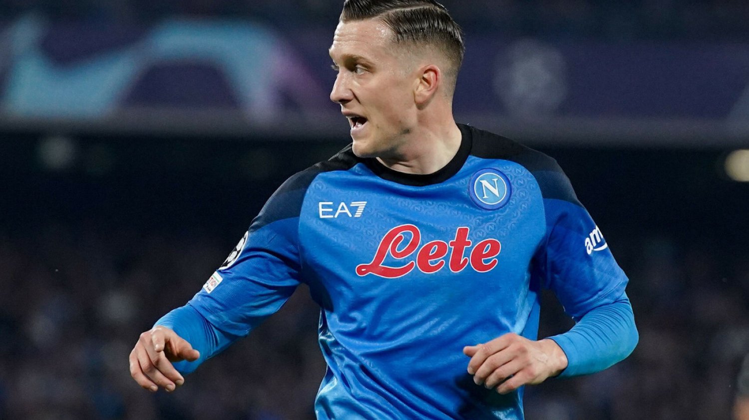 Piotr Zieliński miał zostać okradziony w Neapolu.