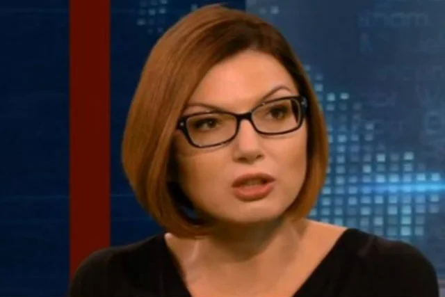 Eliza Michalik skrytykowała mieszanie wiary katolickiej do polityki. Chodzi tu zarówno o próby zakazu aborcji jak i zakazu handlu w niedzielę.