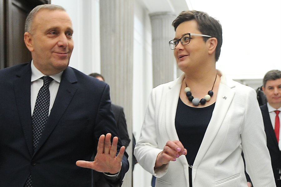 Grzegorz Schetyna i Katarzyna Lubnauer ogłosili koalicję Platformy Obywatelskiej i Nowoczesnej do sejmików wojewódzkich w tegorocznych wyborach samorządowych.