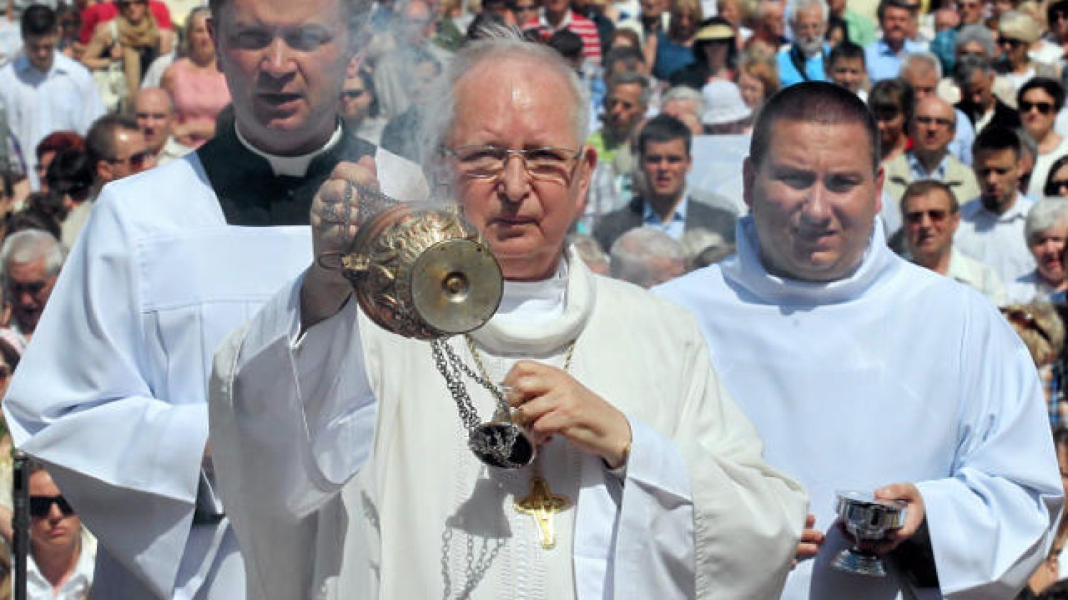 Biskup Kazimierz Ryczan podczas kieleckich obchodów Bożego Ciała