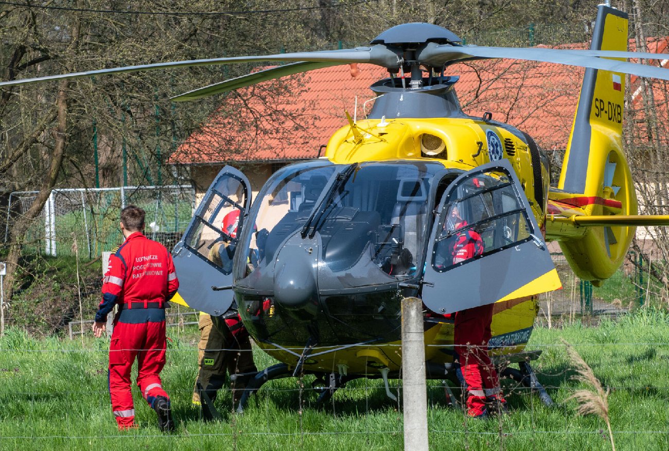 Błaszki. Śmigłowiec LPR zabrał 2-latka do szpitala. Jest w ciężkim stanie.
