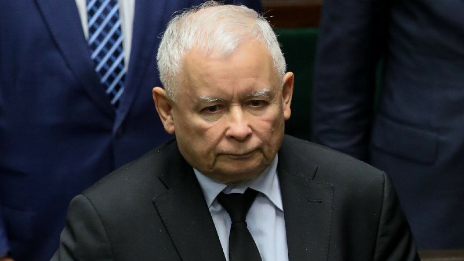 Wewnętrzne sondaże PiS zwiastują upadek. Oto strategia partii Kaczyńskiego