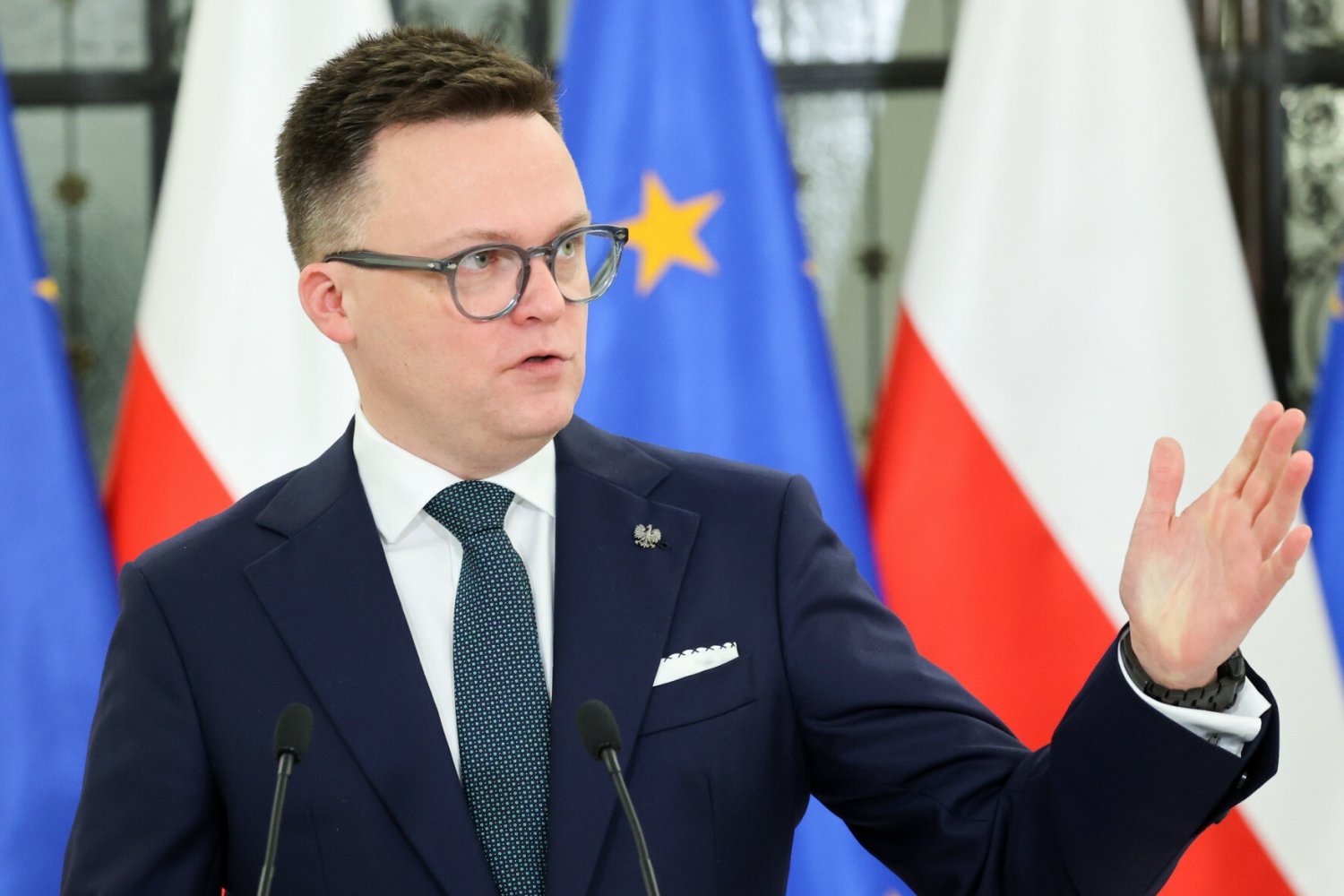 Skazanie Kamińskiego i Wąsika. Hołownia zabrał głos.