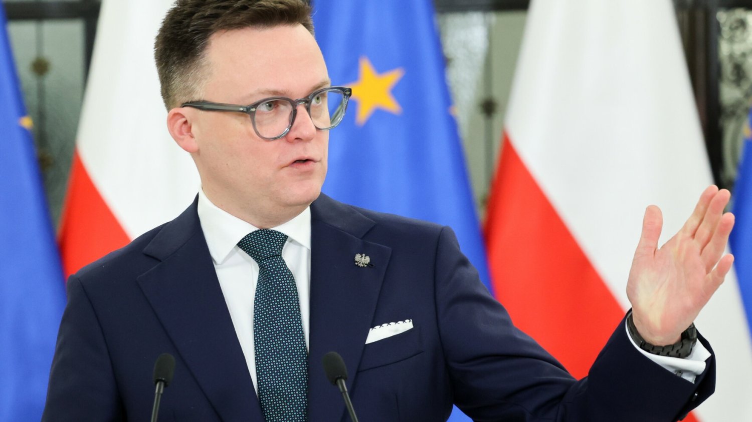 Skazanie Kamińskiego i Wąsika. Hołownia zabrał głos.