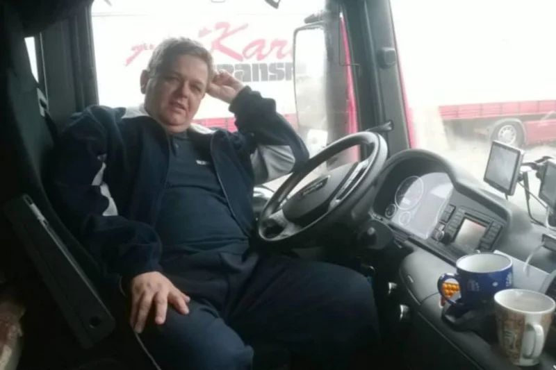 Wojciech Woźniak po udarze nie mógł już wrócić do ukochanej pracy. Był zawodowym kierowcą.