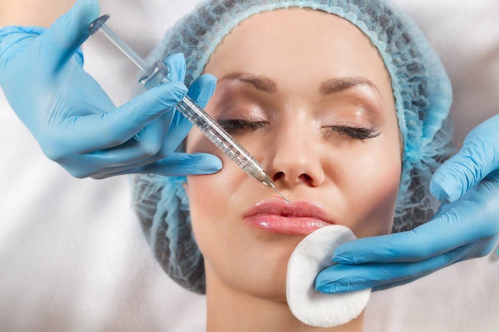 Wypełniacze z zagęszczonego kwasu hialuronowego to plaga dzisiejszych czasów