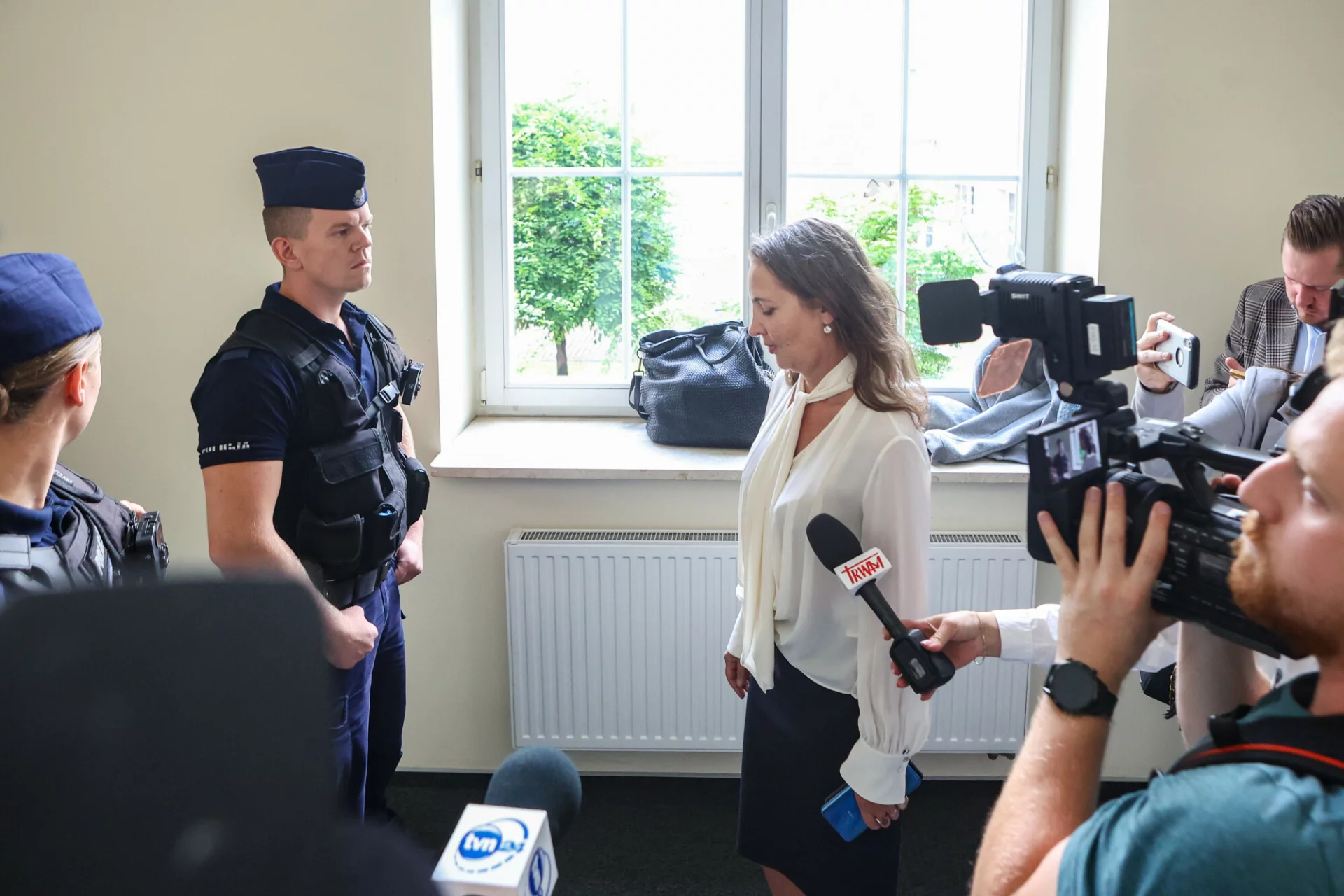 Policja weszła do budynku neoKRS, ale nie w sprawie neoKRS.