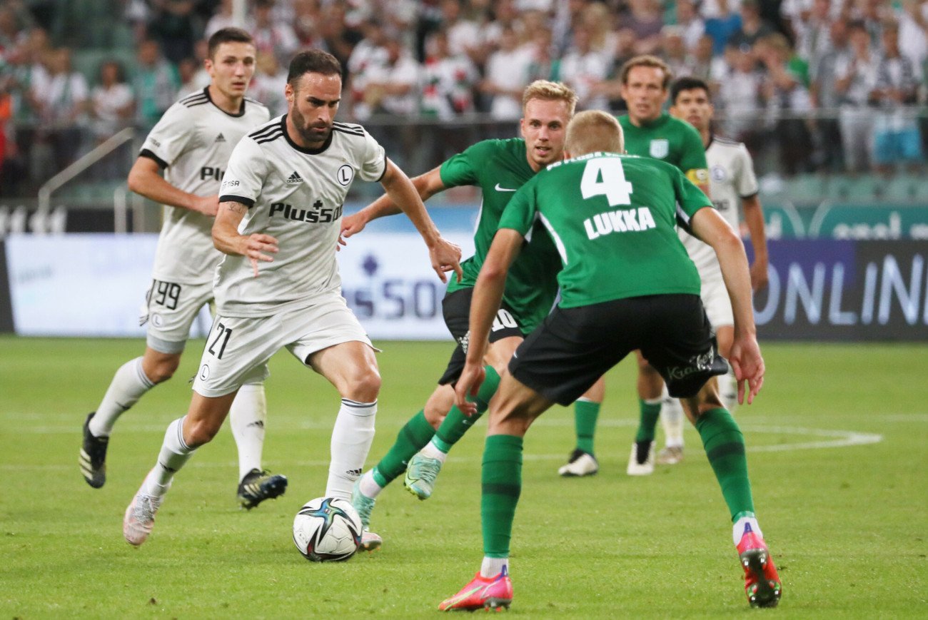 Piłkarze Legii Warszawa awansowali do III rundy eliminacji Ligi Mistrzów. Dwukrotnie ograli mistrzów Estonii, Florę Tallin