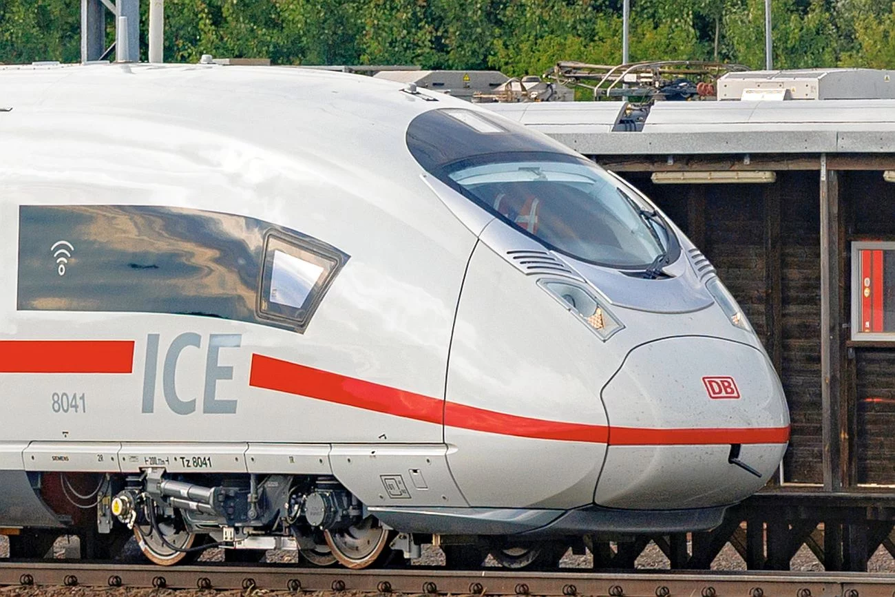 Niemiecka kolej: utknęli w tunelu – dostaną większe rekompensaty Niemiecka kolej: utknęli w tunelu – dostaną większe rekompensaty