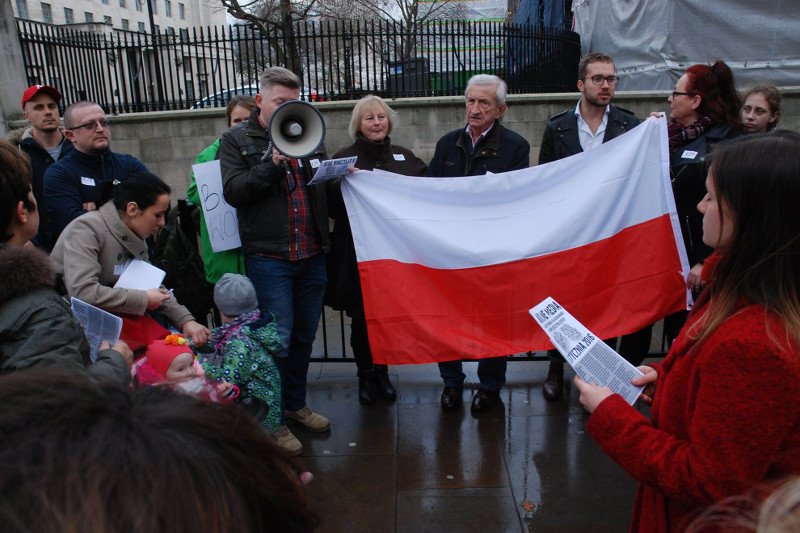 Jedna z manifestacji KOD w Londynie.