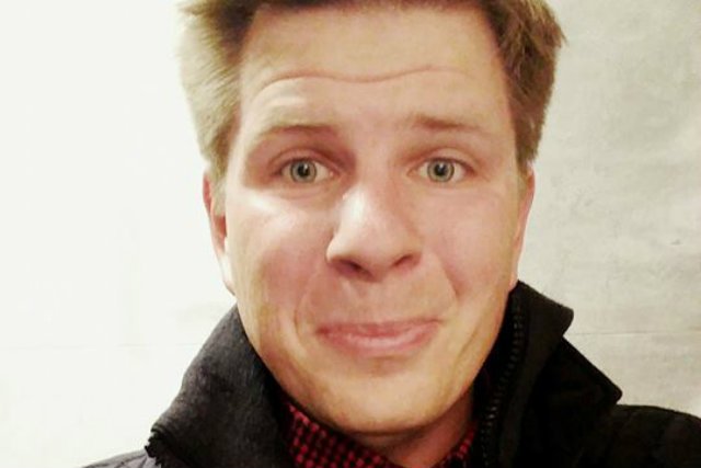 Filip Chajzer pomógł bezbronnemu staruszkowi na Nowym Świecie w Warszawie.