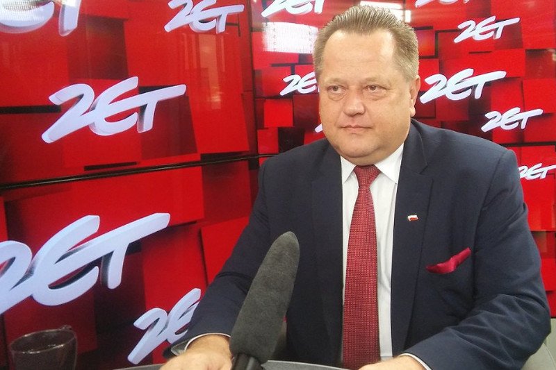 Minister Jarosław Zieliński w Radiu Zet: "Znane są przypadki uderzenia w skałę samolotu, gdzie nie wszyscy zginęli".