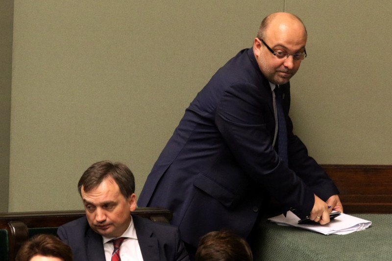 Na listach poparcia do neo-KRS znaleźć można wiele znajomych nazwisk...