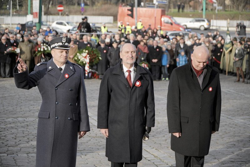 Antoni Macierewicz, szef MON, uczestniczył osobiście w uroczystościach upamiętniających wybuch Powstania Wielkopolskiego.