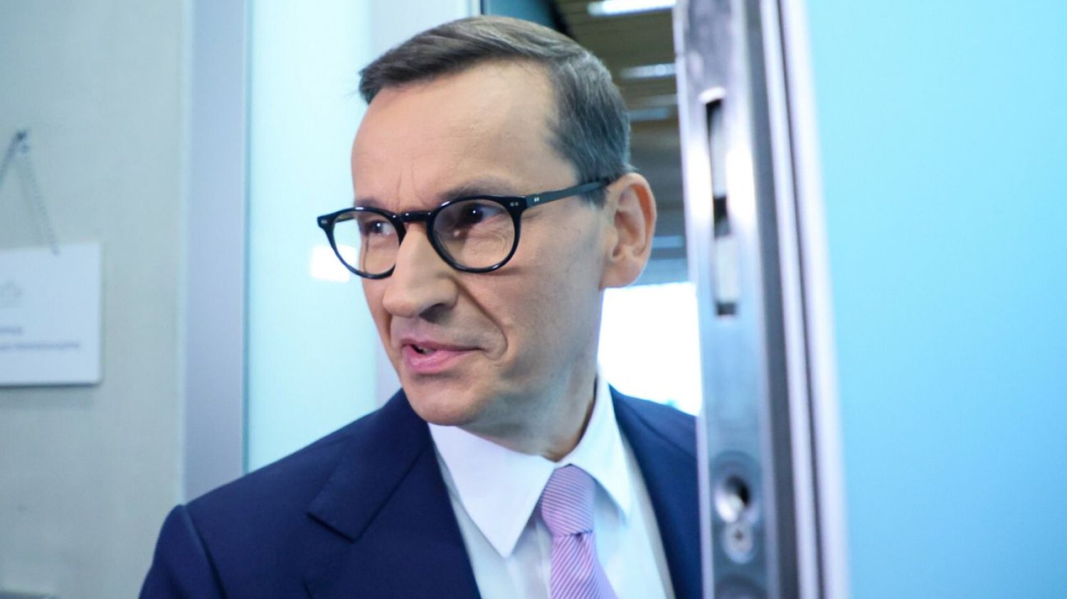 Morawiecki i świta PiS wściekli po decyzji PKW. Mówią o próbie likwidacji partii