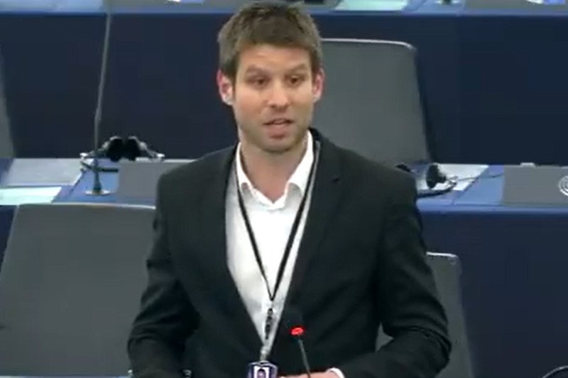 Michał Šimečka to kolejny, po Vierze Jourovej, krytykant zmian w polskim sądownictwie, które wprowadza PiS.