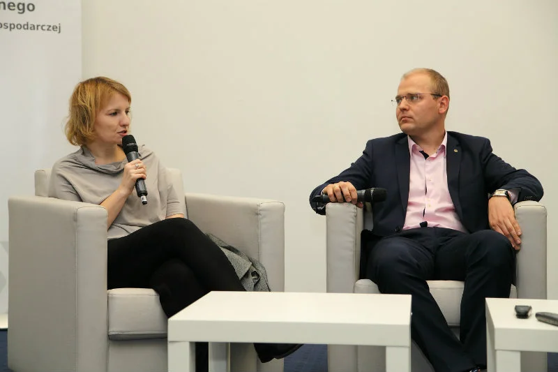 Beata Biel - dziennikarka, koordynatorka projektu informacyjnego Konkret24 w Grupie TVN i dr Krzysztof Mazur - politolog i filozof, prezes Klubu Jagiellońskiego