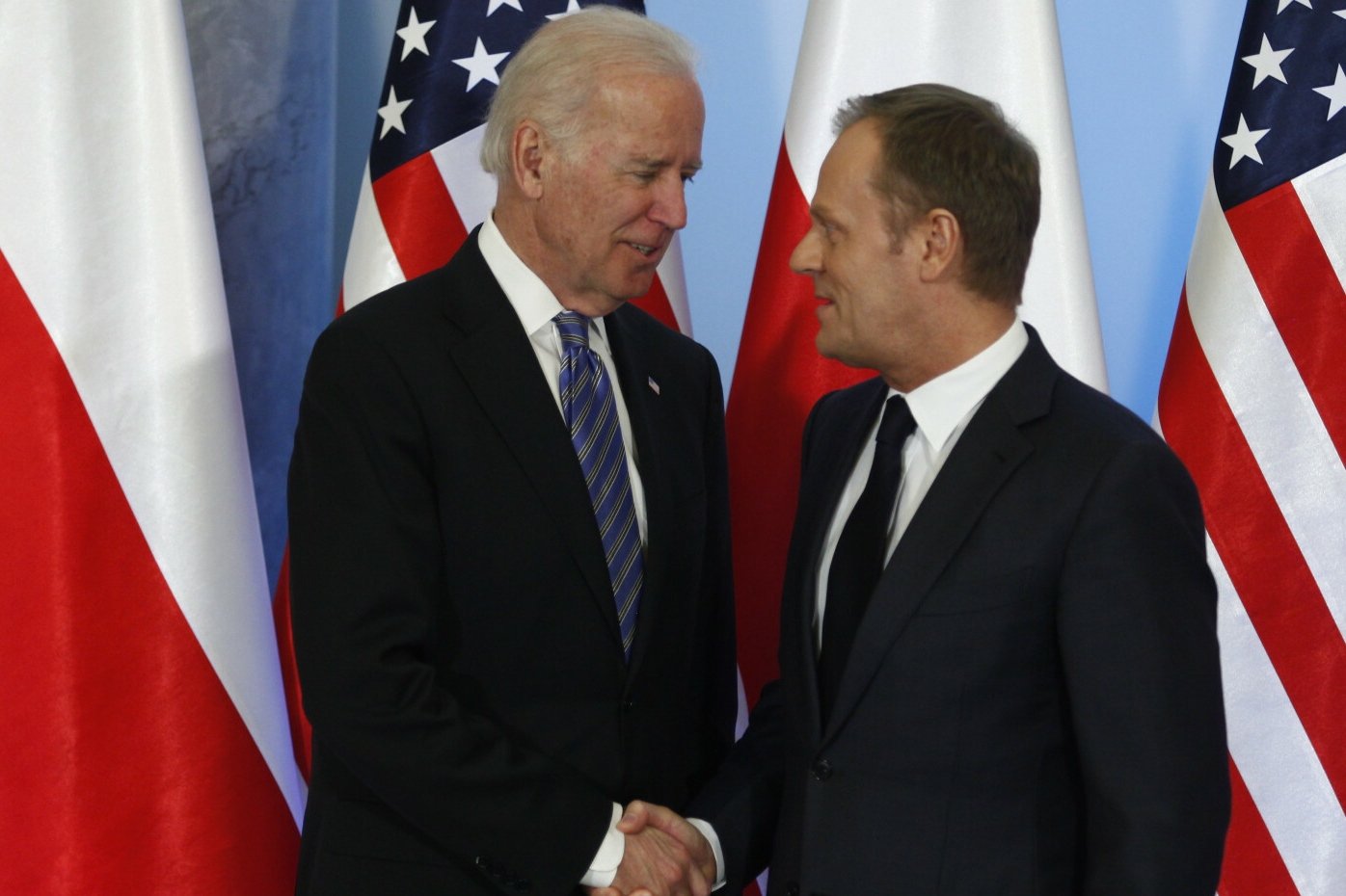 Donald Tusk i Joe Biden.
