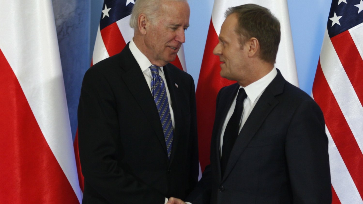 Donald Tusk i Joe Biden.