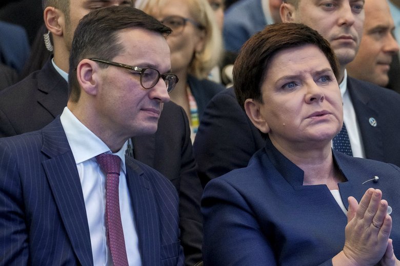 Mateusz Morawiecki stanął w obronie świętości rodziny Beaty Szydło.