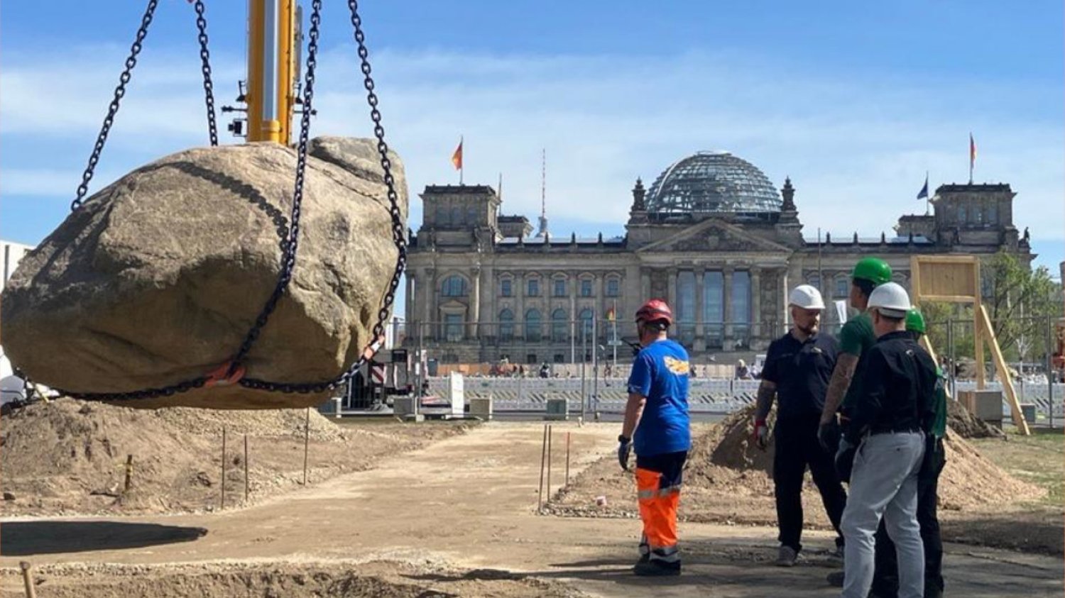 W Berlinie ruszyły prace przy "polskim pomniku". Pojawił się w symbolicznym miejscu Berlin. Ruszyły prace przy "polskim pomniku" ofiar niemieckiej okupacji