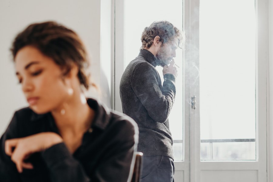 Stashing to niepokojące zjawisko w związkach