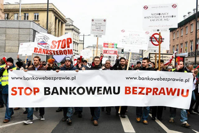 Manifestacja frankowiczów w Warszawie. Luty 2015 roku.