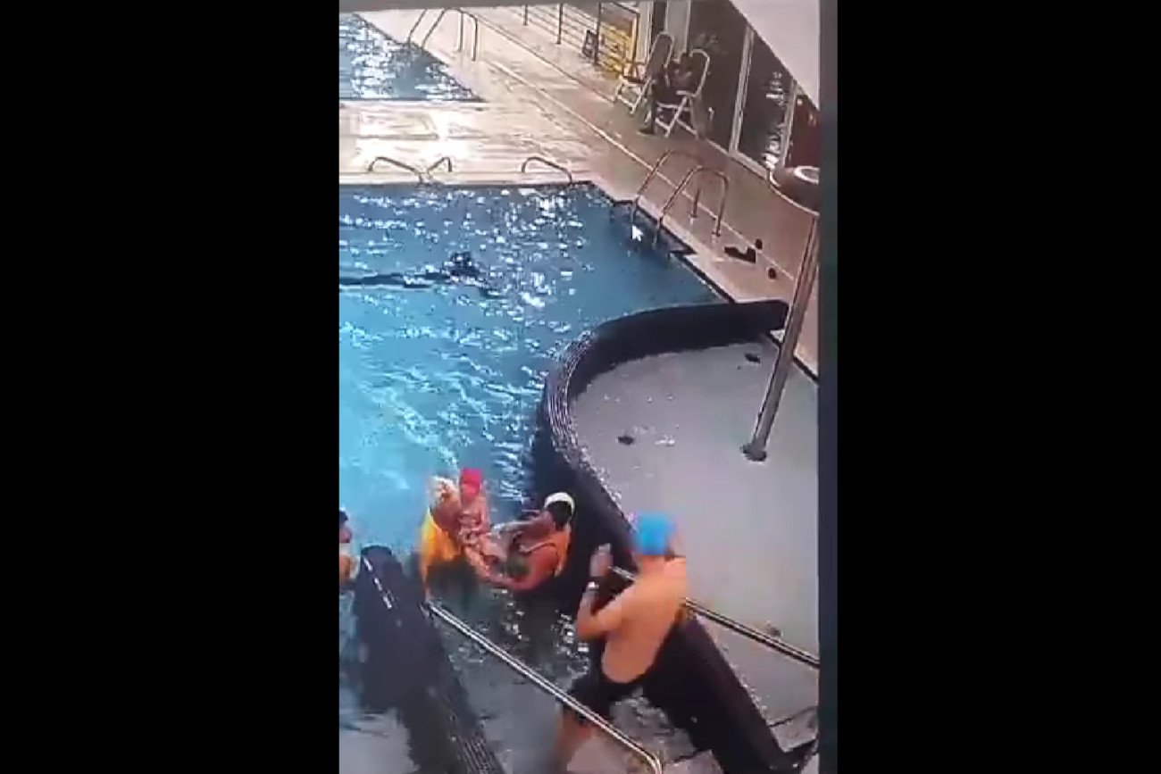 Wstrząsające nagranie z pływalni. Nikt nie widział, że tonęło dziecko.