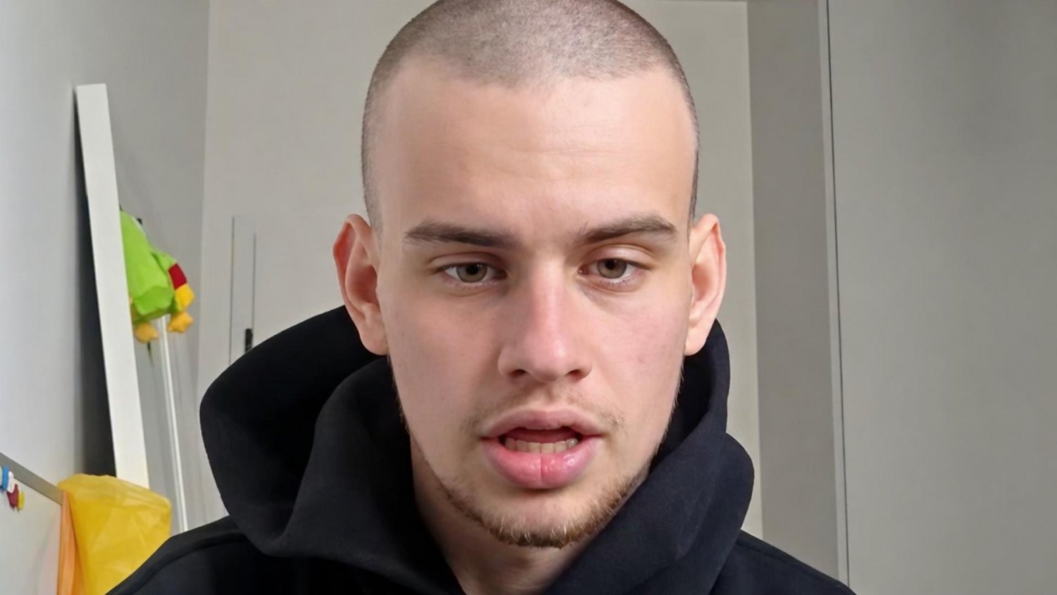 Łatwogang wydał oświadczenie ws. "usuniętego kontraktu". W tle wielka firma