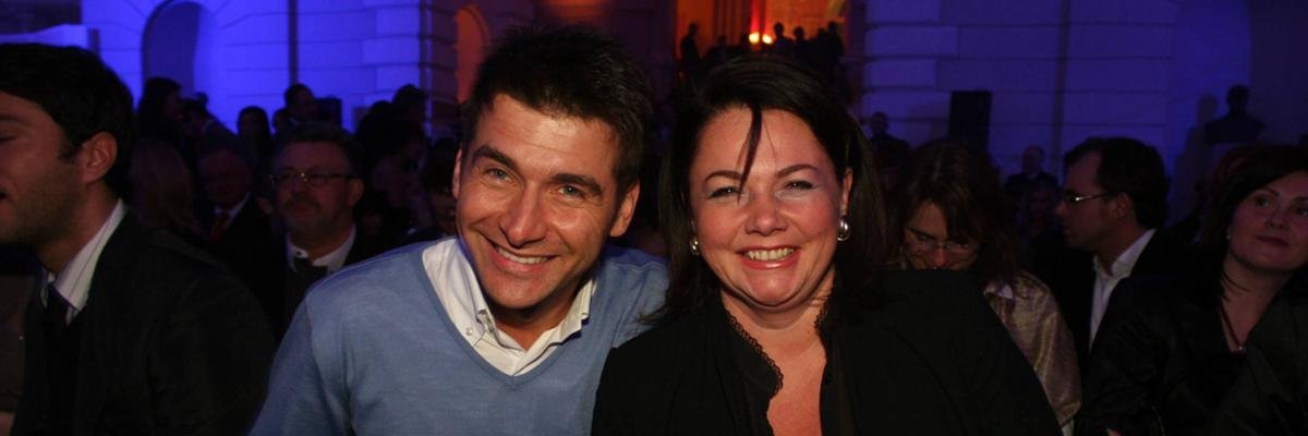 Luty 2006. Gala dwutygodnika Viva. Katarzyna Niezgoda z narzeczonym, Tomaszem Kammelem